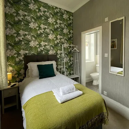 Hotel The Capsule At The Lairbeck In *